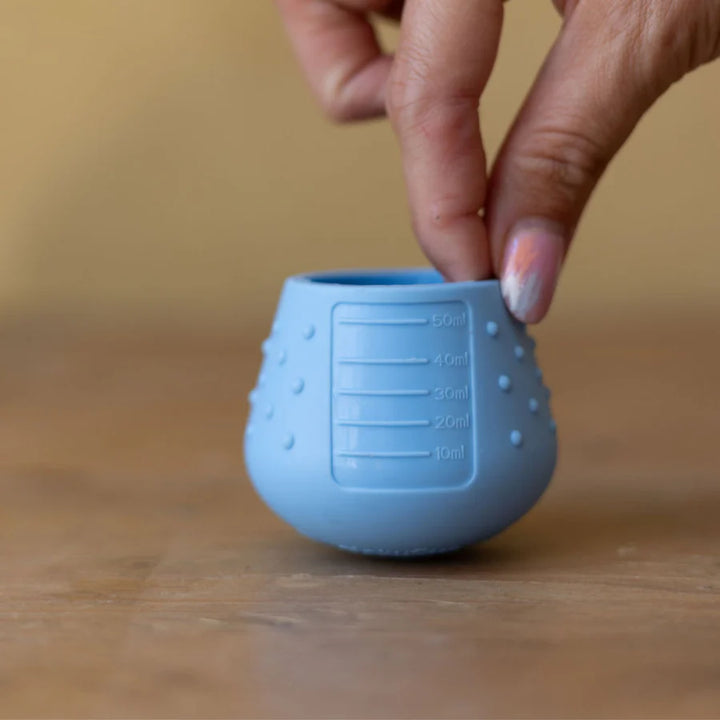 Εκπαιδευτικό Ποτηράκι Dinky Cup Fleur de Jardin Blue