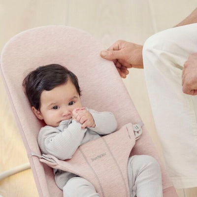 Ρηλάξ Bliss Light Pink 3D Jersey BabyBjorn