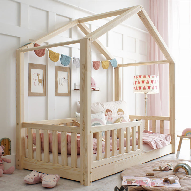 Παιδικό Κρεβάτι Σπιτάκι Housebed Με Προστατευτικό Κάγκελο Φυσικό Ξύλο 190x90cm - 10% Έκπτωση Στο Στρώμα