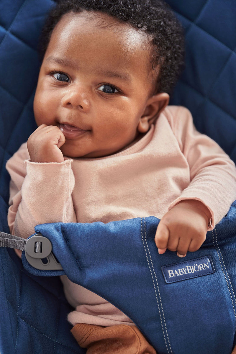 Ρηλάξ Balance Bliss Cotton Midnight Blue BabyBjorn