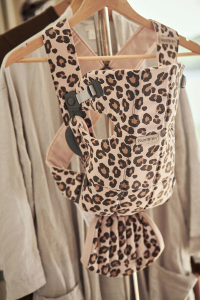 Μάρσιπος Mini Cotton Beige Leopard BabyBjorn